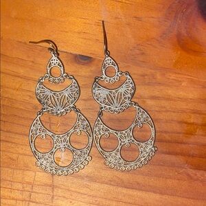 Elegant Gold Filigree Earrings